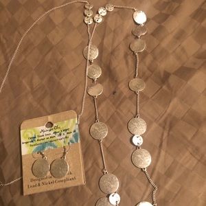 Long necklace and earrings Set